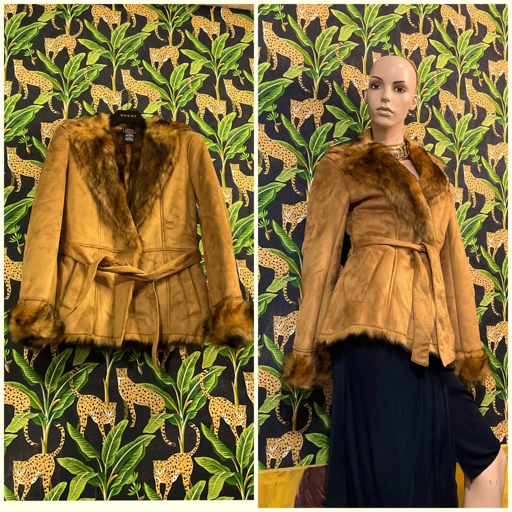 Authentic vintage 90s Y2K Vegan Sherpa Faux Fur Lined Belted Jacket small